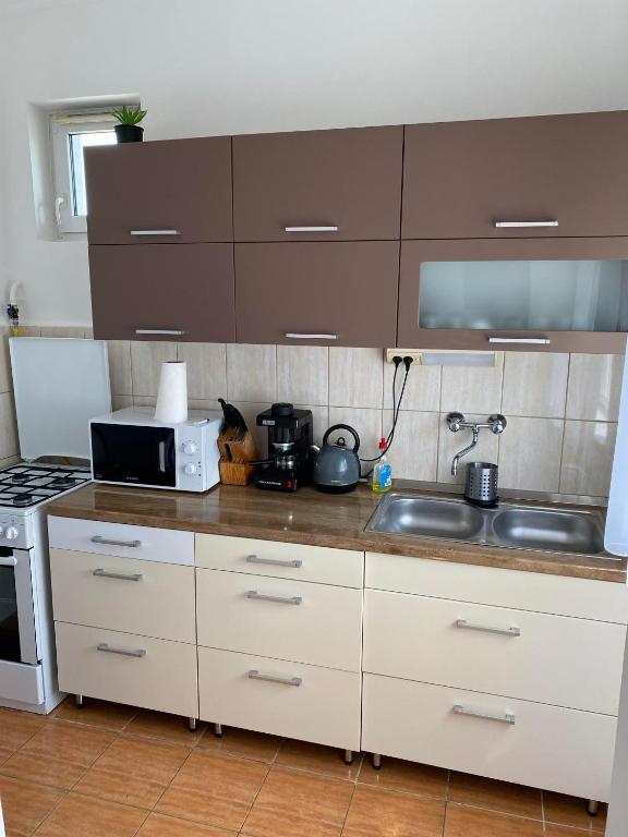 Apartman 1. konyha